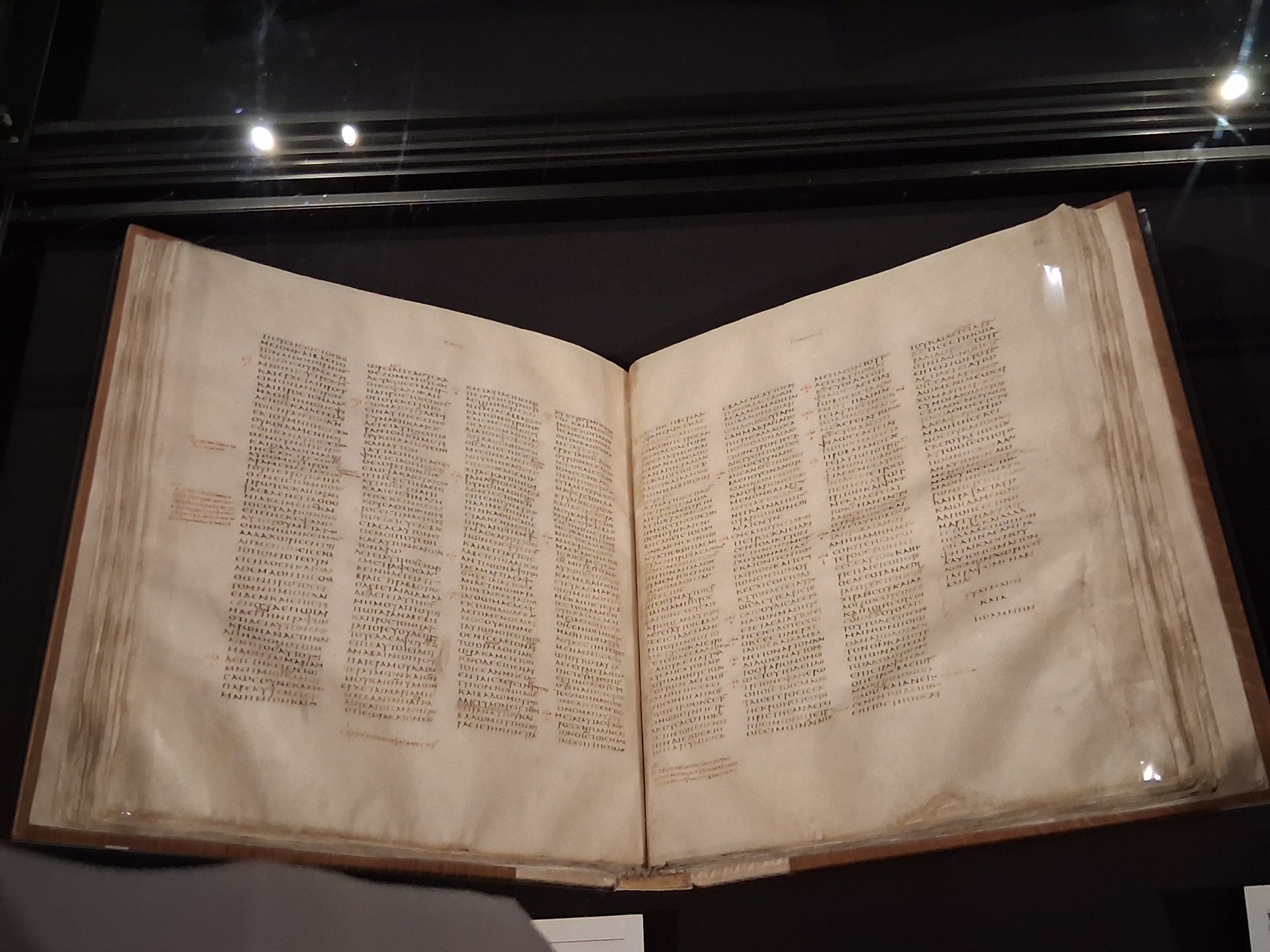 Codex Sinaiticus exposé à la British Library.
